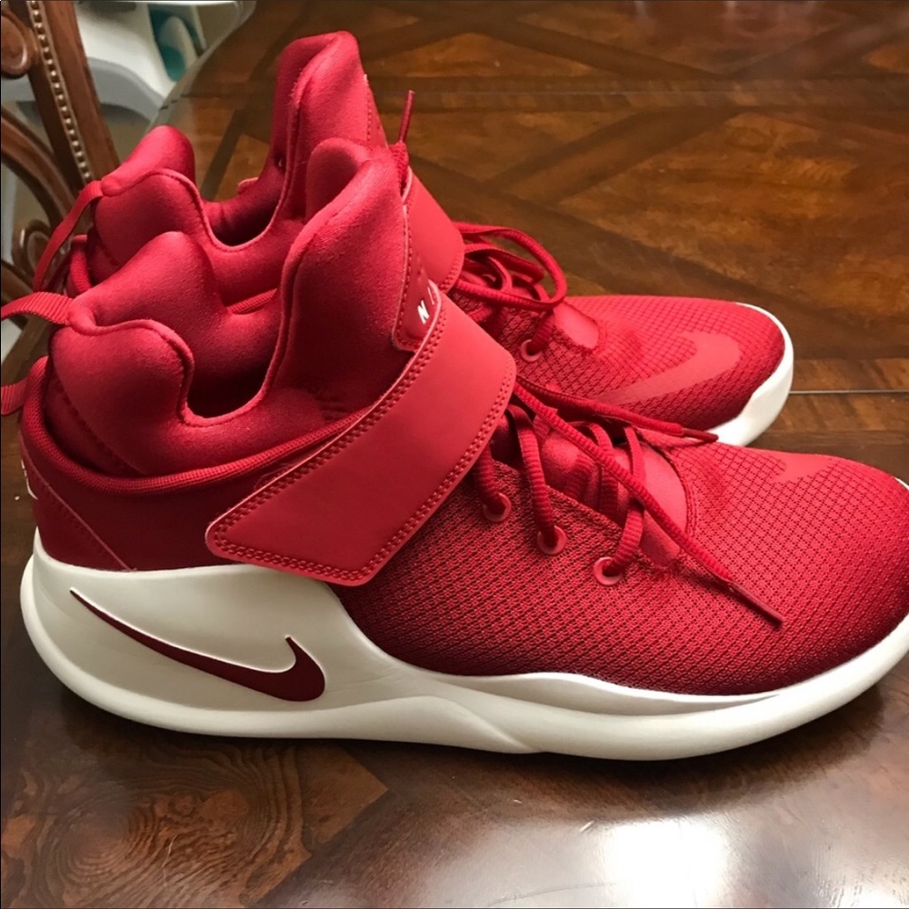 2 pairs Nike Kawazi - Picture 3 of 8